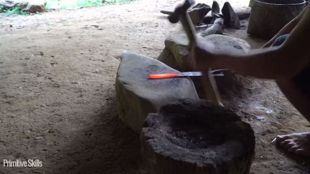 第三季更新高清E110锻造和杂务【(4)真人我的世界-空手发展-单人炼铁】