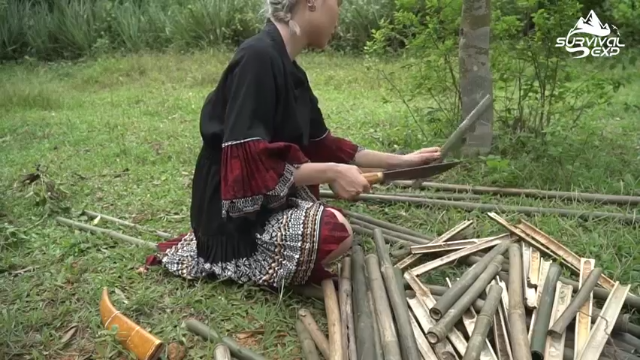 开始养殖了(4)在户外制作小鸡的房子，拜托小手点关注，投币，三连哦