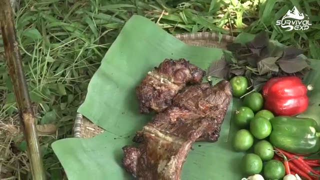 BBQ大肉排，你们猜我吃了什么(9)拜托发财小手点关注，投币，三连哦