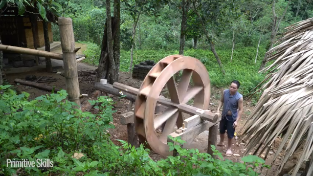 第三季更新高清E119大水车试用【(13)真人我的世界-空手发展-单人炼铁】