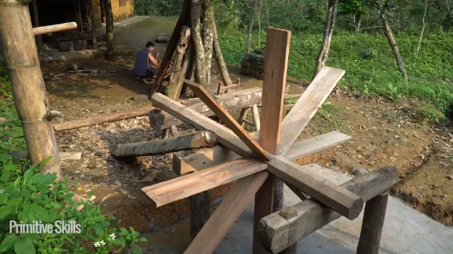 第三季更新高清E118大水车(23)真人我的世界-空手发展-单人炼铁