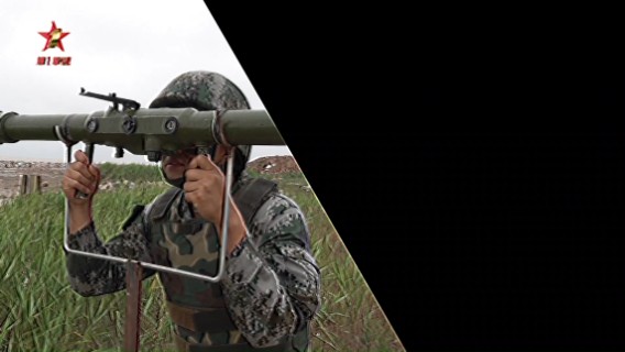 【第一军视】漂亮！一枚枚导弹呼啸出，超低空目标“开花”啦！