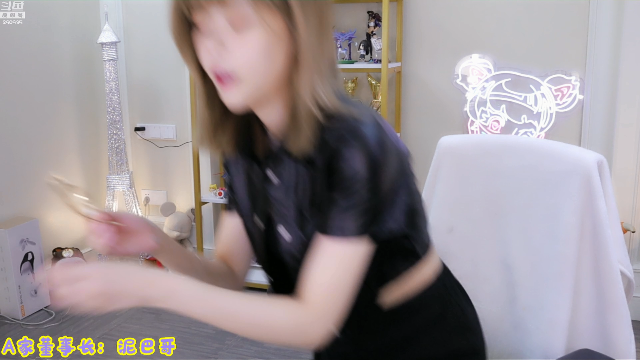 我在斗鱼看不2不叫周淑怡直播英雄联盟