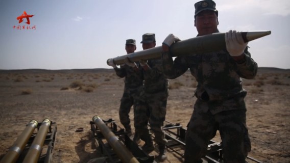 【第一军视】嗖！嗖！嗖！ 直击炮兵分队火力高原“怒放”真过瘾