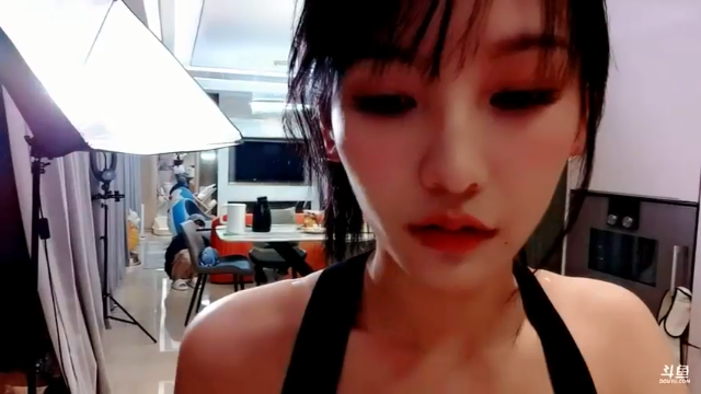 【2021-07-09 19点场】叶知秋Vanessa：叶知秋：周五厨房 五点见