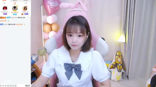 【2021-07-10 12点场】欣小菜：【有车位】萌妹上分如喝水！