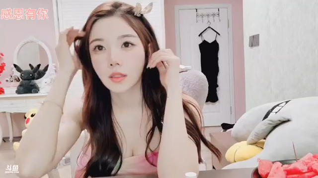 【2021-07-11 18点场】丽亚celiahunne：小姨子：加油