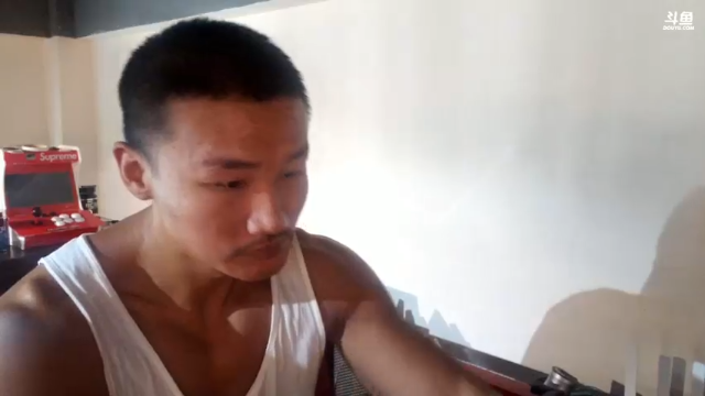 【2021-07-12 16点场】黑人毅：练个身体，晚上要拍视频