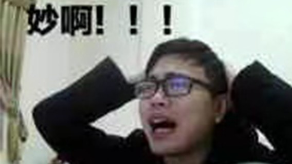 超人看粉丝创作的视频