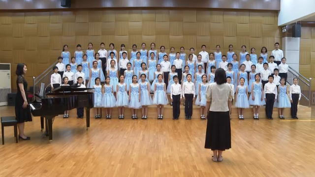 “歌声里的红星”北京市第一七一中学附属青年湖小学《唱支山歌给党听》