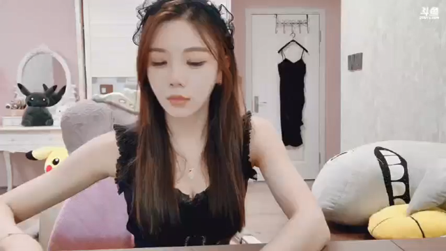 【2021-07-12 16点场】丽亚celiahunne：小姨子：加油