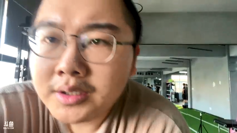 【2021-07-11 18点场】驴酱的冯雨大王：冯雨大王：欢乐时光真的开始了！