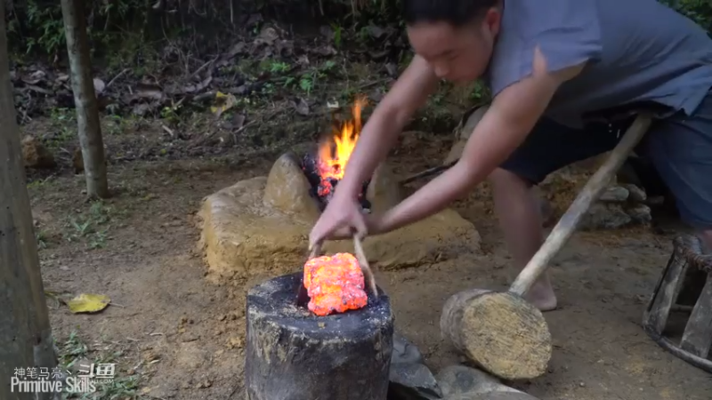 E61打铁！打一把40米的大菜刀6【真人我的世界-空手发展-单人炼铁】