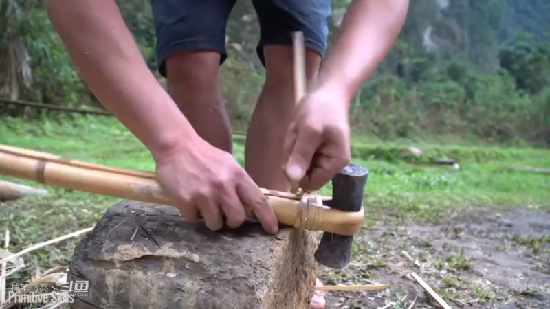 E61打铁！打一把40米的大菜刀11【真人我的世界-空手发展-单人炼铁】