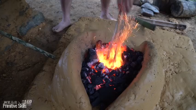 E61打铁！打一把40米的大菜刀5【真人我的世界-空手发展-单人炼铁】