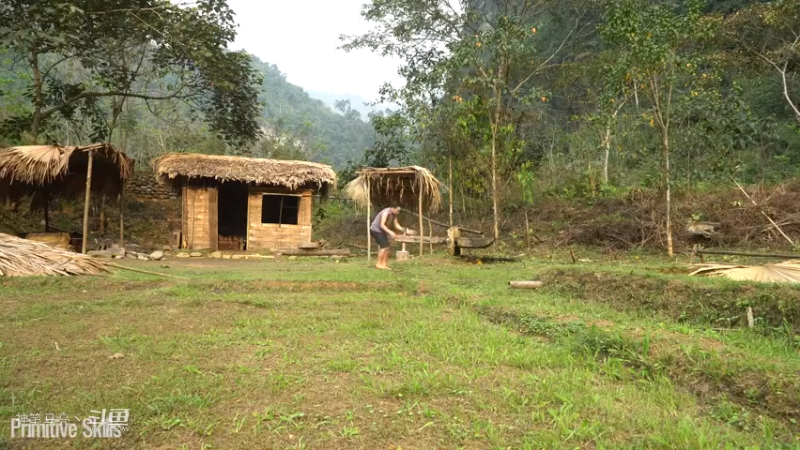 E66新手村斧头终于退休13锻造大斧【真人我的世界-空手发展-单人炼铁】