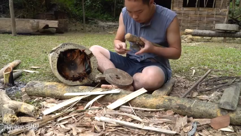 E58制作圆木风箱，风力12【真人我的世界-空手发展-单人炼铁】