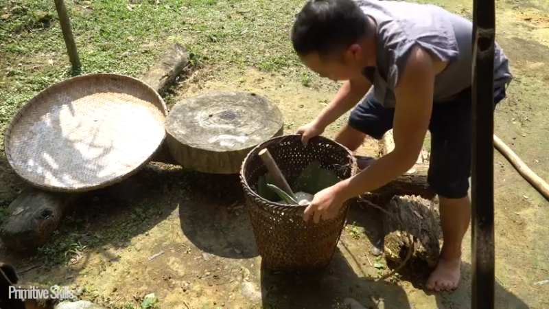 E71陶器时代-烧制在户外第一批陶器3【真人我的世界-空手发展-单人炼铁】