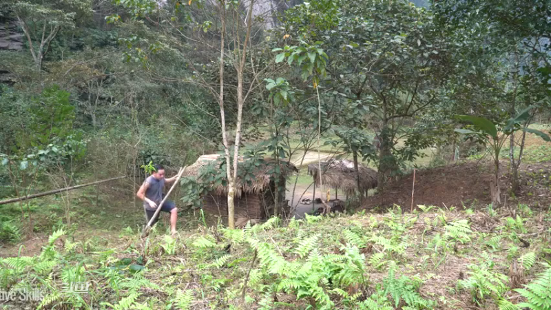 E64锻造农具十八班兵器15装备毕业【真人我的世界-空手发展-单人炼铁】