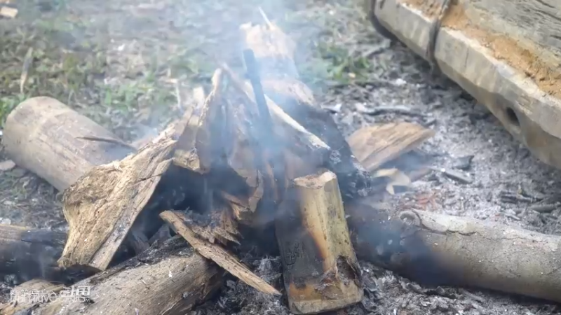 E58制作圆木风箱，风力15【真人我的世界-空手发展-单人炼铁】