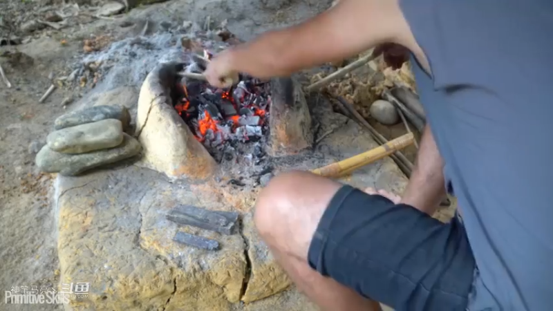 E62手工工具钳子及水果刀5【真人我的世界-空手发展-单人炼铁】