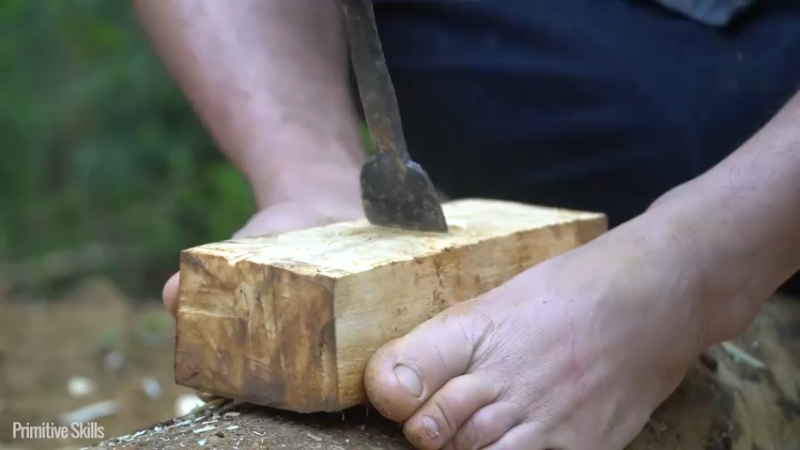 E69制作木匠工具10【真人我的世界-空手发展-单人炼铁】