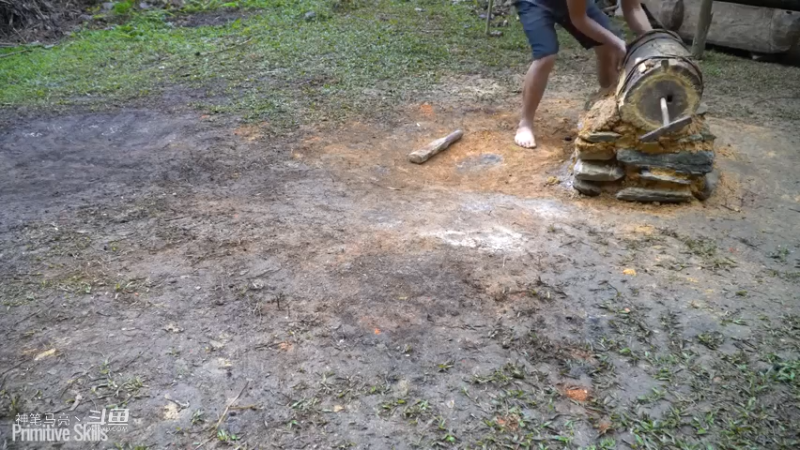 E61打铁！打一把40米的大菜刀2【真人我的世界-空手发展-单人炼铁】