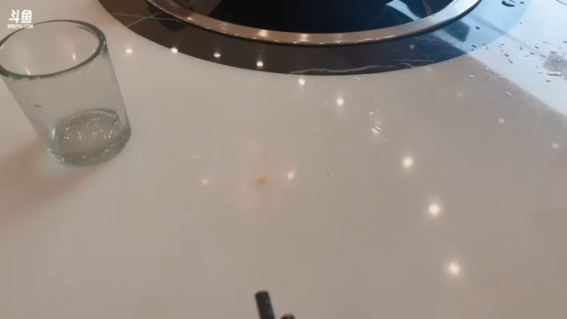 【2021-07-15 18点场】紫琪儿小波霸：深圳声优邓紫琪：见一下龙哥