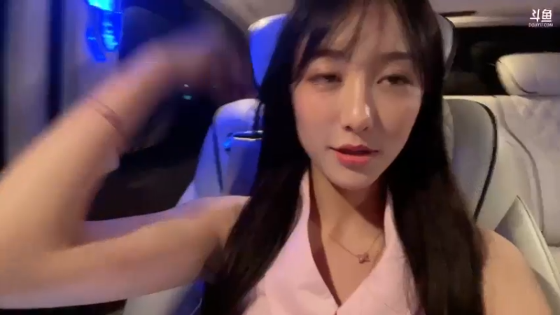 【2021-07-15 00点场】南波儿大魔王丶：约伴伴成都女网友！