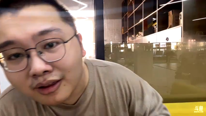 【2021-07-14 18点场】驴酱的冯雨大王：冯雨大王：欢乐时光真的真的开始了！