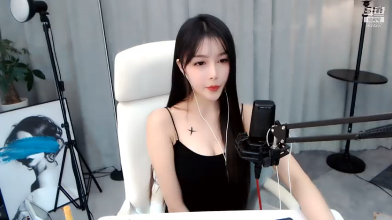 【2021-07-15 01点场】湖南小橙子：湖南小橙子的直播间