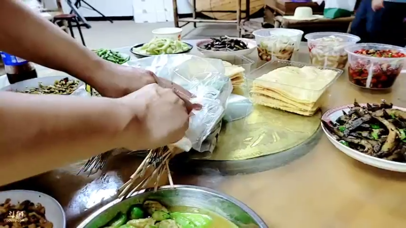 【2021-07-16 20点场】洪湖小肖：花篓子200个（抓鳝）明早7点左右开