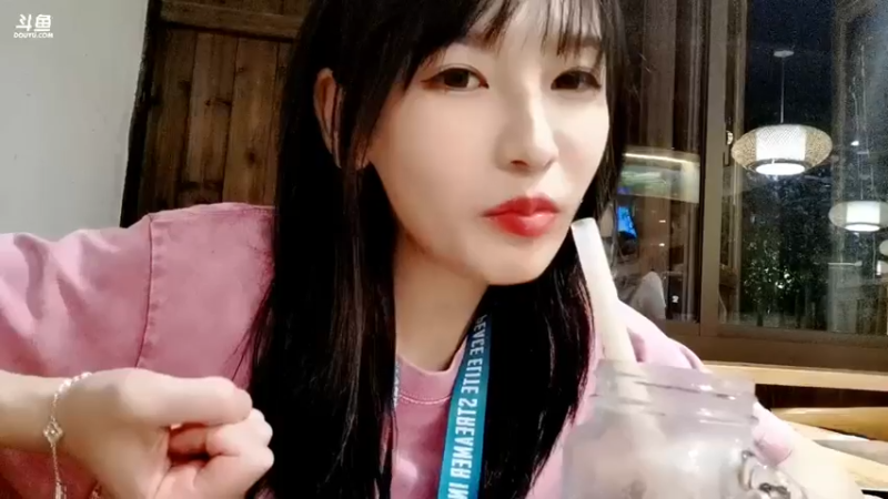 【2021-07-16 21点场】叶知秋Vanessa：叶知秋：赶车去乌镇 不定时开播