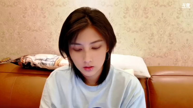 【2021-07-17 19点场】我是唐菲：我回家啦 晚上见嗷