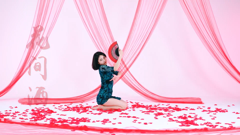 我在斗鱼看沫沫同学丶直播舞蹈