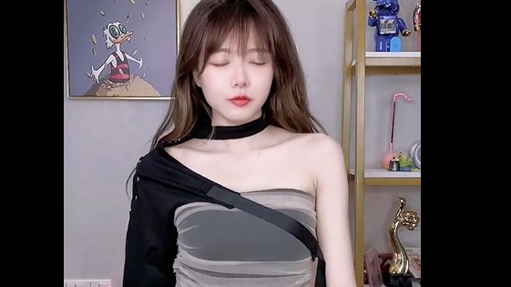 洗净！切块！油炸！