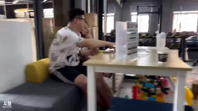 【2021-07-19 17点场】驴酱的冯雨大王：冯雨大王：欢乐时光他确实已经开始了！