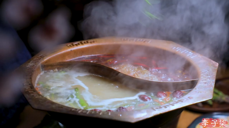 我在斗鱼看李子柒liziqi直播美食