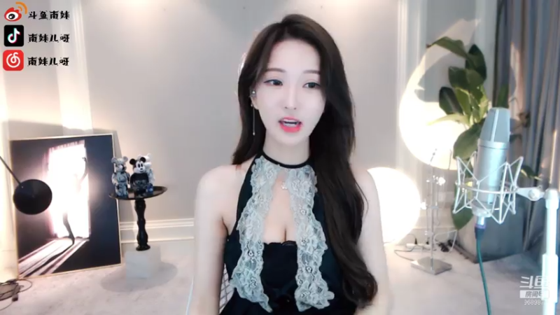 【2021-07-22 22点场】南妹儿呀：身高170的模特mm呀~