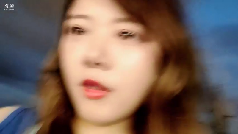 【2021-07-23 19点场】骆歆冲冲冲：骆歆：双倍亲密度啦~今天拍摄