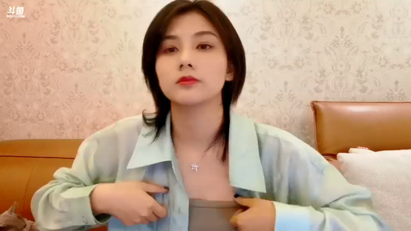 【2021-07-25 18点场】我是唐菲：合着这声音 我只是想告诉你
