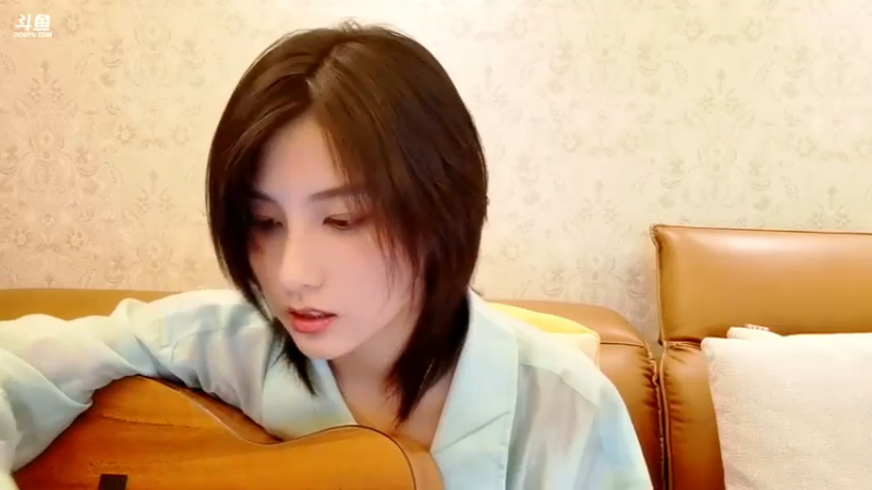【2021-07-25 20点场】我是唐菲：合着这声音 我只是想告诉你
