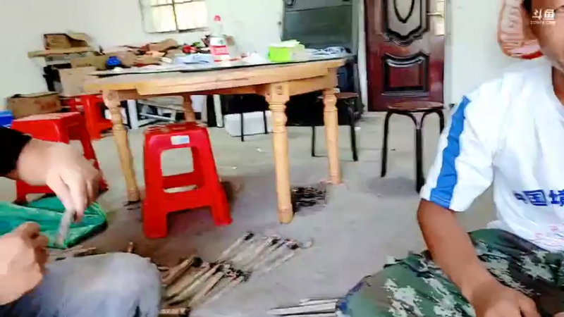 【2021-07-25 15点场】洪湖小肖：11点半左右开播