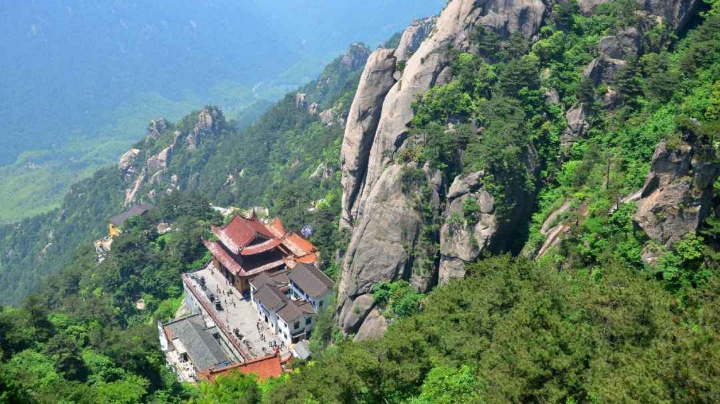 曹睿兵败如山倒，三路齐推河北。