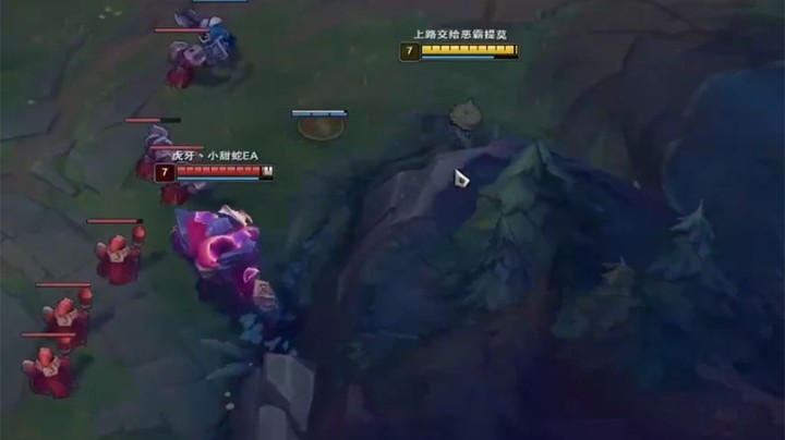 【恶霸提莫】对线上单石头人？有手就行啊