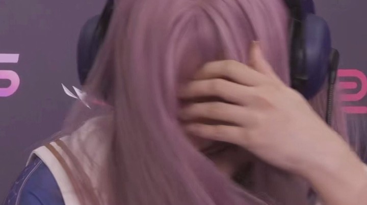 这 都 能 白 给
