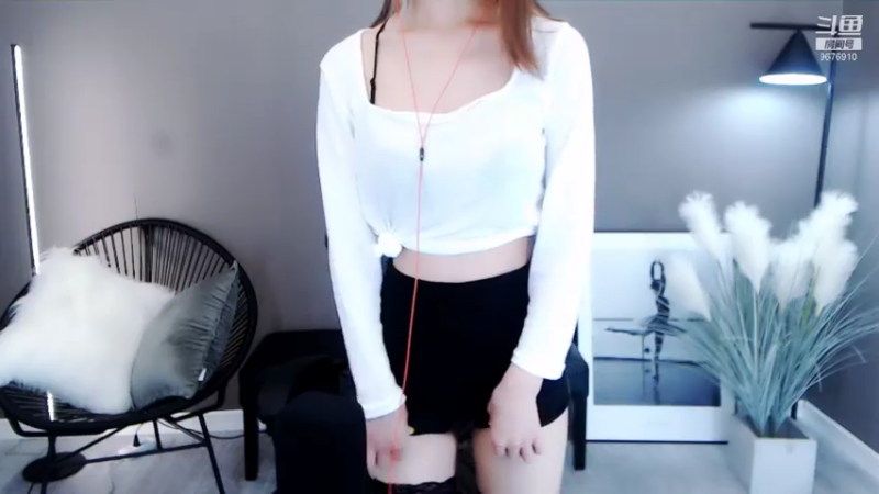 DOUYU_主播舞蹈9676910_2021_05_13_18_23_03