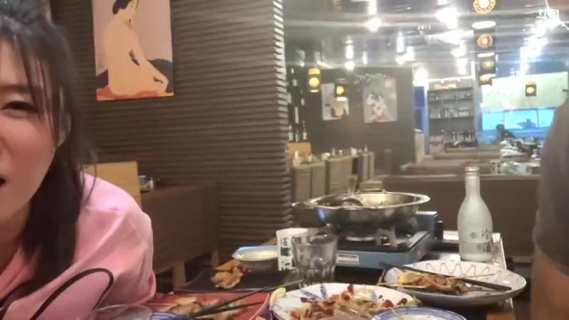 【2021-07-27 23点场】黑人毅：练腿。晚上吃羊蝎子