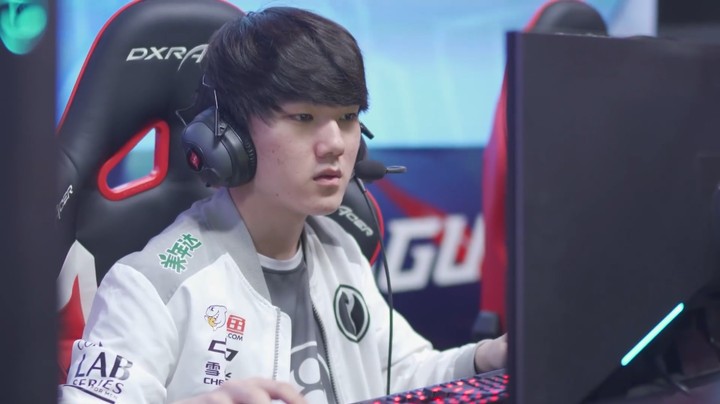 选手靠谱时刻：IG塔姆的千层套路