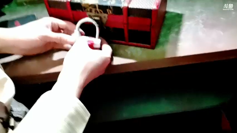 【2021-07-28 21点场】叶知秋Vanessa：叶知秋：长沙录制节目 不定时开播